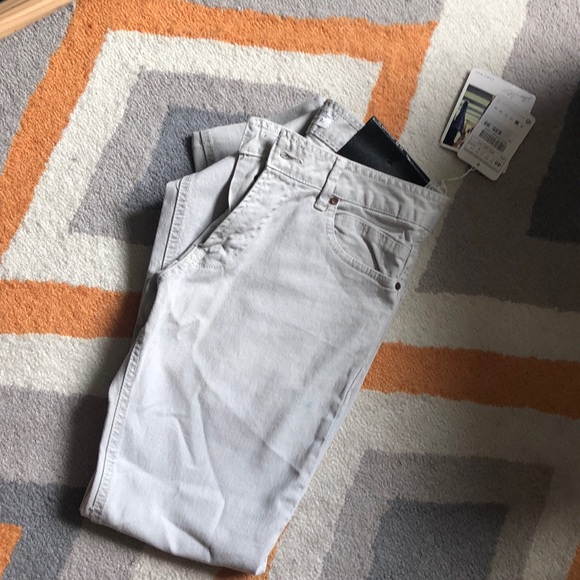 Zara Men’s Light Gray Skinny Jean - Picture 1 of 3